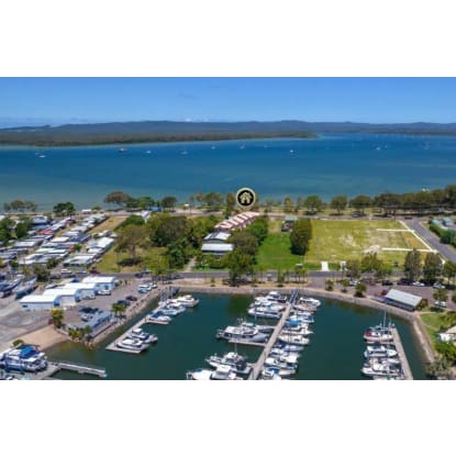 Live the Coastal Dream – Profitable Holiday Business in Tin Can Bay - ID 8405