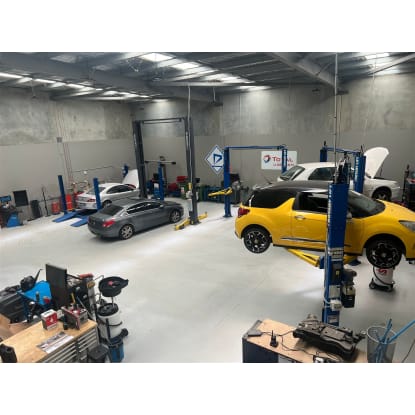 Automotive & Air Conditioning Specialist Mechanical Workshop