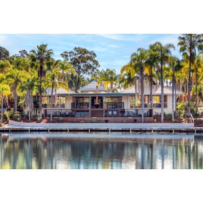 RIDE THE WAVE OF PORT’S POPULARITY WITH A TOP-RATE HOLIDAY RESORT | Resort Brokers ID : FH008804