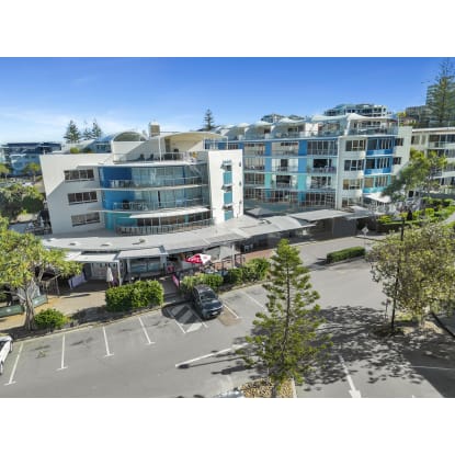 ABSOLUTE OCEANFRONT MLR IN BEAUTIFUL KING'S BEACH, SUNSHINE COAST - C. $700K NOP | Resort Brokers...