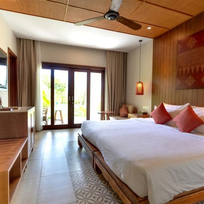 Mallacoota Freehold Property & Accommodation Business