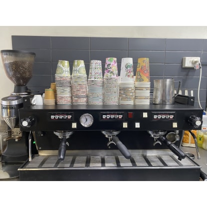 Popular Central CBD Cafe