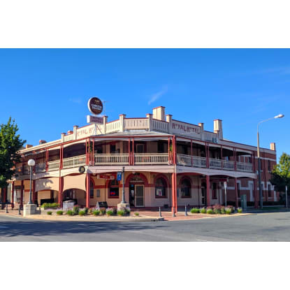 UNDER OFFER - Royal Hotel, Corowa NSW - 1P0527