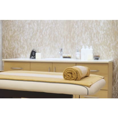 Beauty Salon for Sale – Prime Location and Excellent Growth Potential [2511081]