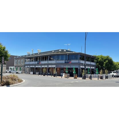 Port & Wine Seaside Hotel in historic Port Adelaide - Lease