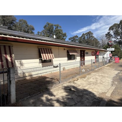 Freehold LPO, Liquor General Store & 6 BR Residence