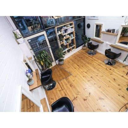 Organic and sustainable hair salon