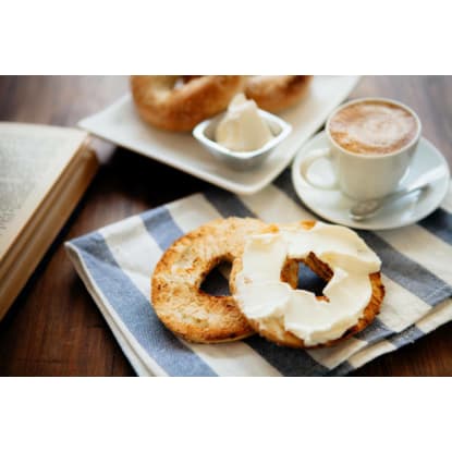 A TURNKEY CAFÉ WITH STRONG LOCAL LOYALTY