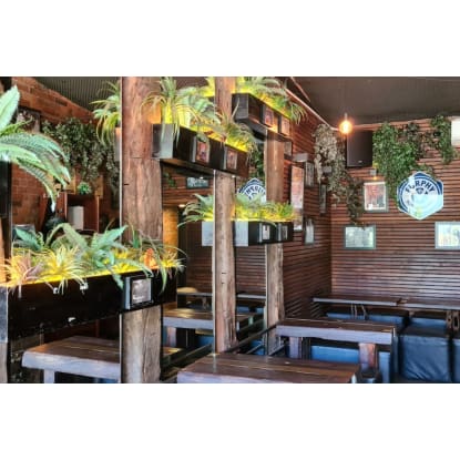 UNDER OFFER - Iddy Biddy Bar