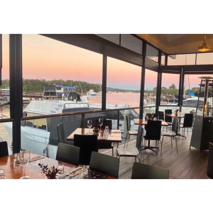 LEASE TRANSFER + RESTAURANT EQUIPMENT Noosa Waterfront Restaurant TOP Location
