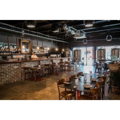 WELL-PRESENTED FREMANTLE VENUE WITH HIGH VALUE FIT-OUT