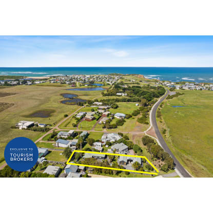 YOUR NEW COASTAL LIFESTYLE AWAITS - 2886MF