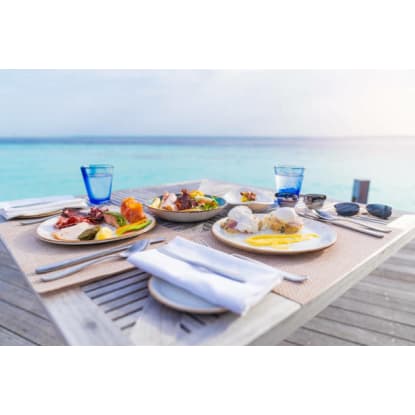 WATERFRONT INSTITUTION LICENSED CAFÉ