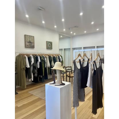 High-End Fashion Boutique Exclusive Brands & Prime Location