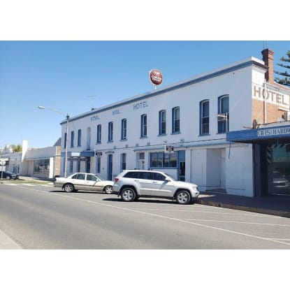 AN AMAZING LEASEHOLD HOTEL OPPORTUNITY AWAITS - 109HL