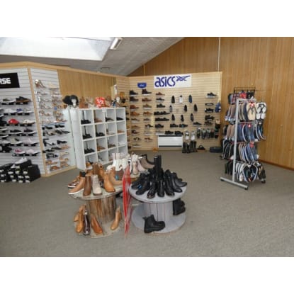 CURRENT OWNER IS LOOKING TO RETIRE AFTER 30+YEARS