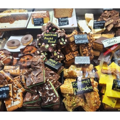 Profitable Café in Bustling Orana Region | Cheap Rent | Day Trade Only