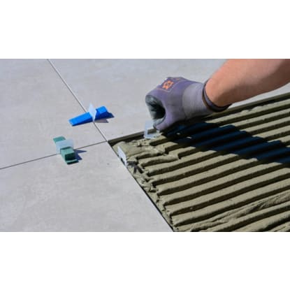 TRADE RTO WITH WALL AND FLOOR TILING, FIRST AID TRAFFIC CONTROL FOR SALE IN NSW $150,000