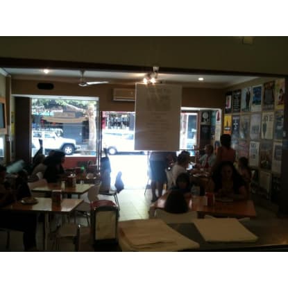 PASTIZZI CAFE FOR SALE - PRIME LOCATION - ON-PREMISES LIQUOR LICENCE