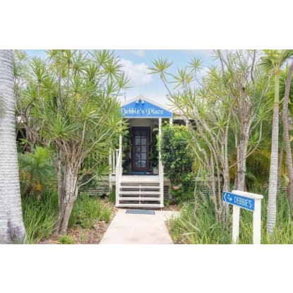 ACCOMMODATION BUSINESS IN PARADISE - PRIME LOCATION - NORTH OF NOOSA HEADS