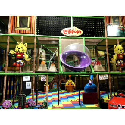 Lollipops Playland and Cafe Springwood Indoor Playcentre / Playground