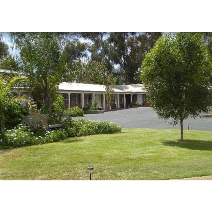 Motel for Sale - 24 Units in the Heart of Town - Northern Riverina Region