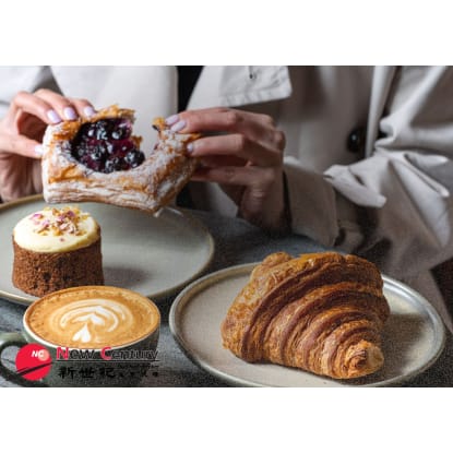 BAKERY CAFE -- CAMBERWELL --1P10724