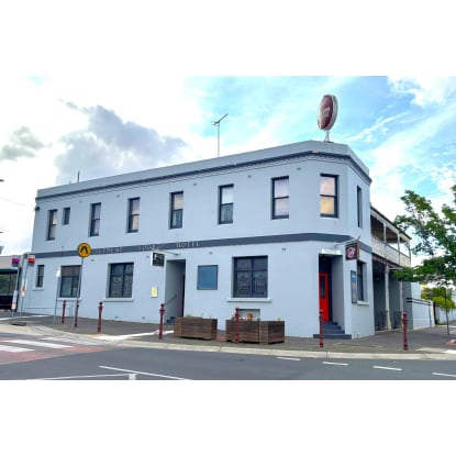 FOR SALE BY EXPRESSION OF INTEREST - Supreme Court Hotel, Maryborough - 1P0563
