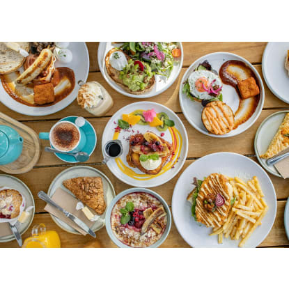 Turn-Key Fully Staffed Cafe, Strong Weekly Takings, New Fit-Out