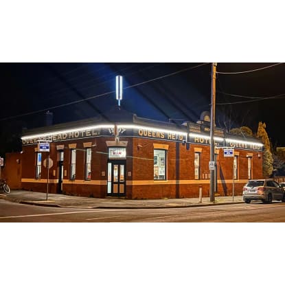 Queen's Head Hotel - Now Priced to Sell at $99,000