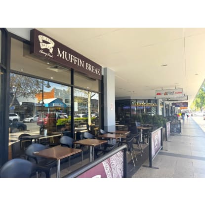 UNDER OFFER - Muffin Break, Wagga Wagga NSW - 1P0547