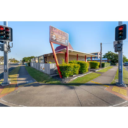 Work and live in Paradise