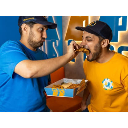 2 Bros Nashville Hot Chicken Biggera Waters Franchise