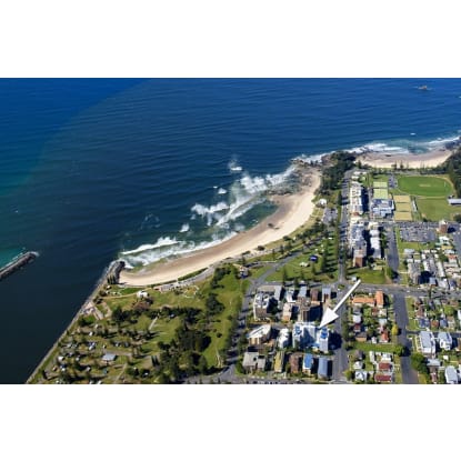 Executive Living with Significant Income - ID 7846