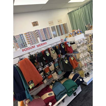 Souvenirs and Gift shop in Tourist town - LORNE