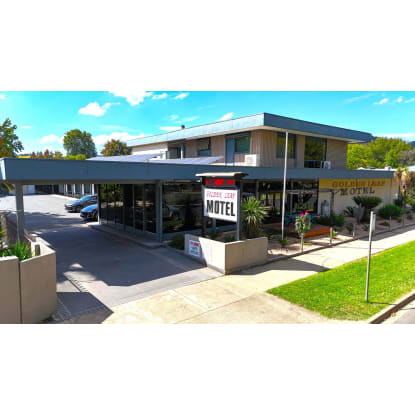 FREEHOLD - Golden Leaf Motel, Myrtleford VIC - 1P0584