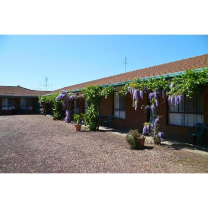 BIRCH MOTEL