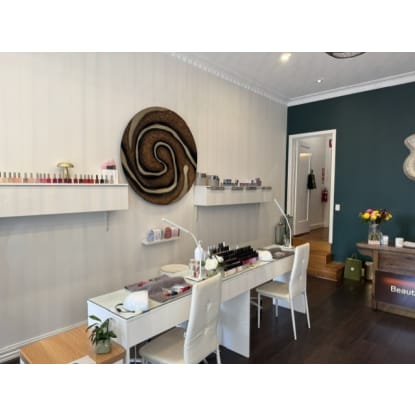 Beauty Salon for sale BI-1060