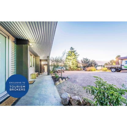 BY MOTEL ROOM, ONE OF THE TOP REGIONAL EARNERS - 2468ML