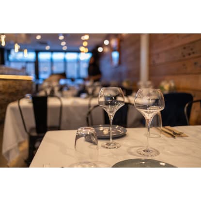 RESTAURANT & BAR