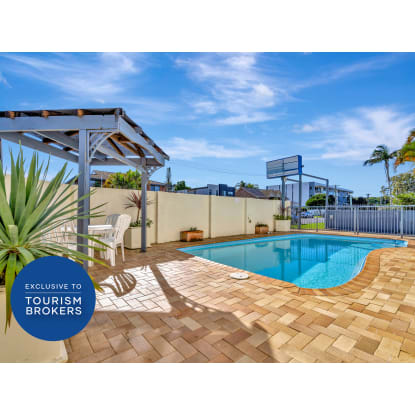 Beachside Accommodation Complex | Six Apartments | Development Potential (STCA) - 2904MF