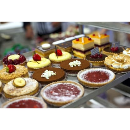 Franchise cafe - takeaway   -  Netting $4,475 p.w.    -Bargain offer         - M2103
