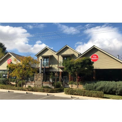 Licensed Restaurant & Wood-Fired Pizzeria - Malmsbury, Central Victoria