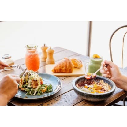 ICONIC LICENSED CAFE – HAMPTON