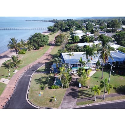 Money Maker Beachfront Leasehold, Walk to CBD And Lifestyle Business Opportunity - 2688ML
