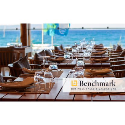 Attractive Waterfront Bar and Restaurant for Sale / Southeast Queensland