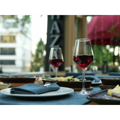 Iconic Restaurant & Bar in One of the Gold Coast’s Most Sought-After Locations