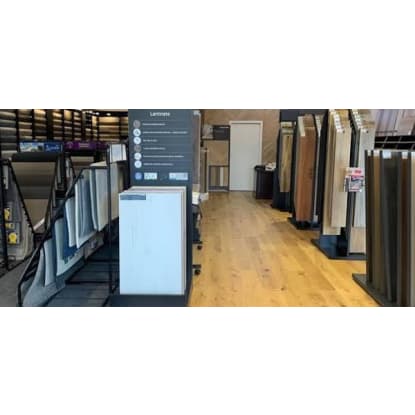 Carpet & Flooring - Excellent Location - 37628