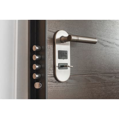Long established specialised hardware Wholesale and Retail business Ref: 1253