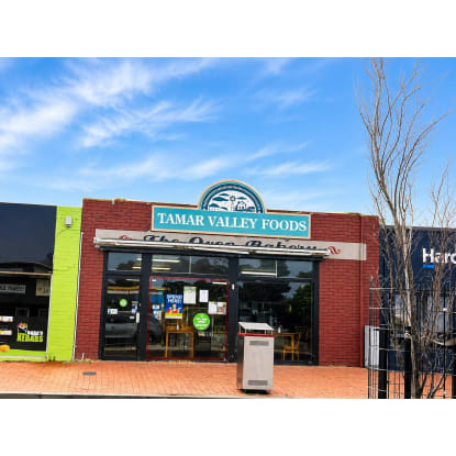 No Ingoing Opportunity Cafe Bakery Do Your Own Business Rent $350+gst+og weekly New Lease